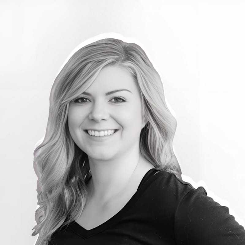 Portrait of Kelley, a professional stylist at CONFETTI CROWN. a salon+spa, showcasing their expertise and style.