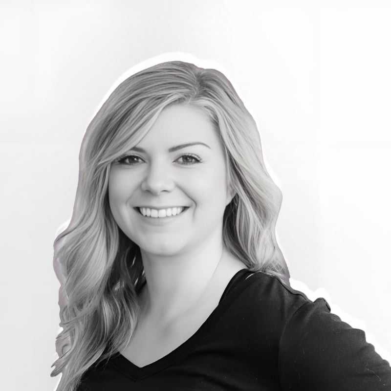 Portrait of Kelley, a professional stylist at CONFETTI CROWN. a salon+spa, showcasing their expertise and style.